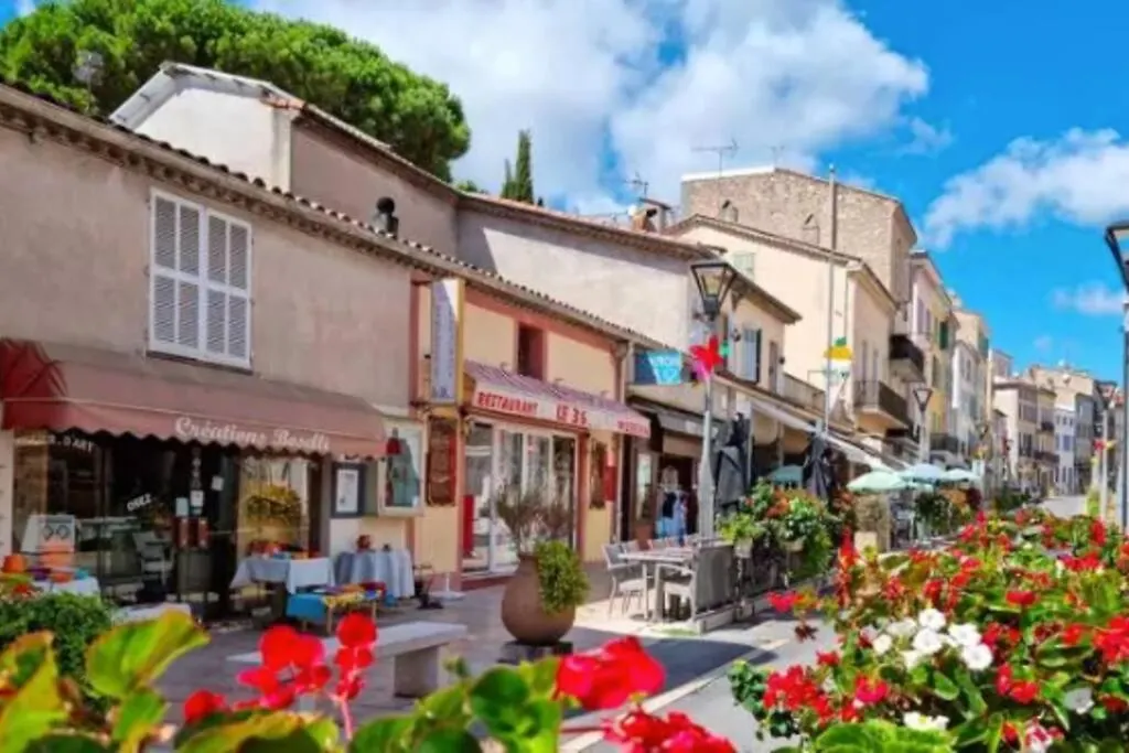 Appartement Familial Entre Cannes Et Juan-Les-Pins Vallauris 0*,  Francia